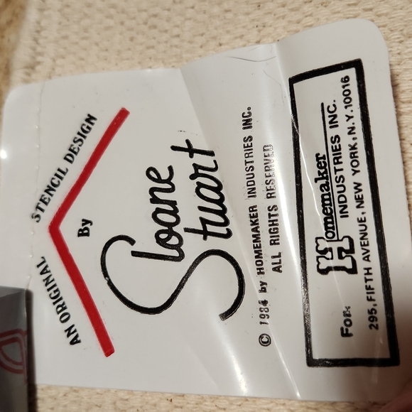 Sloane Stuart 100% cotton stencil rug or wall decor Christmas Tree design - Picture 7 of 9